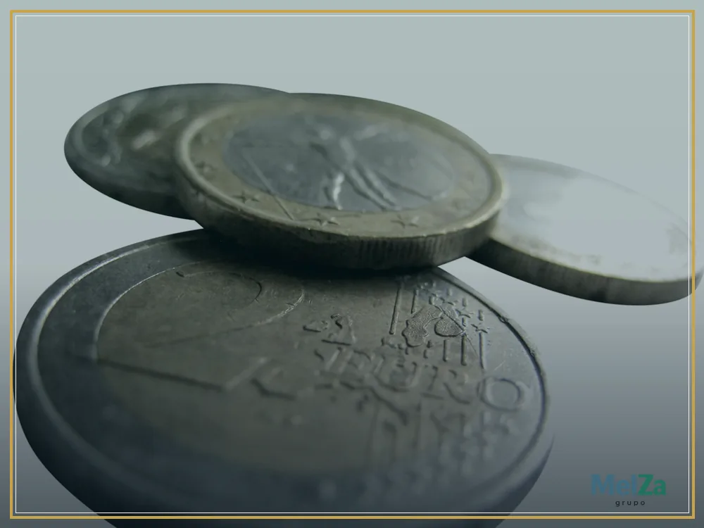 Monedas de euro apiladas